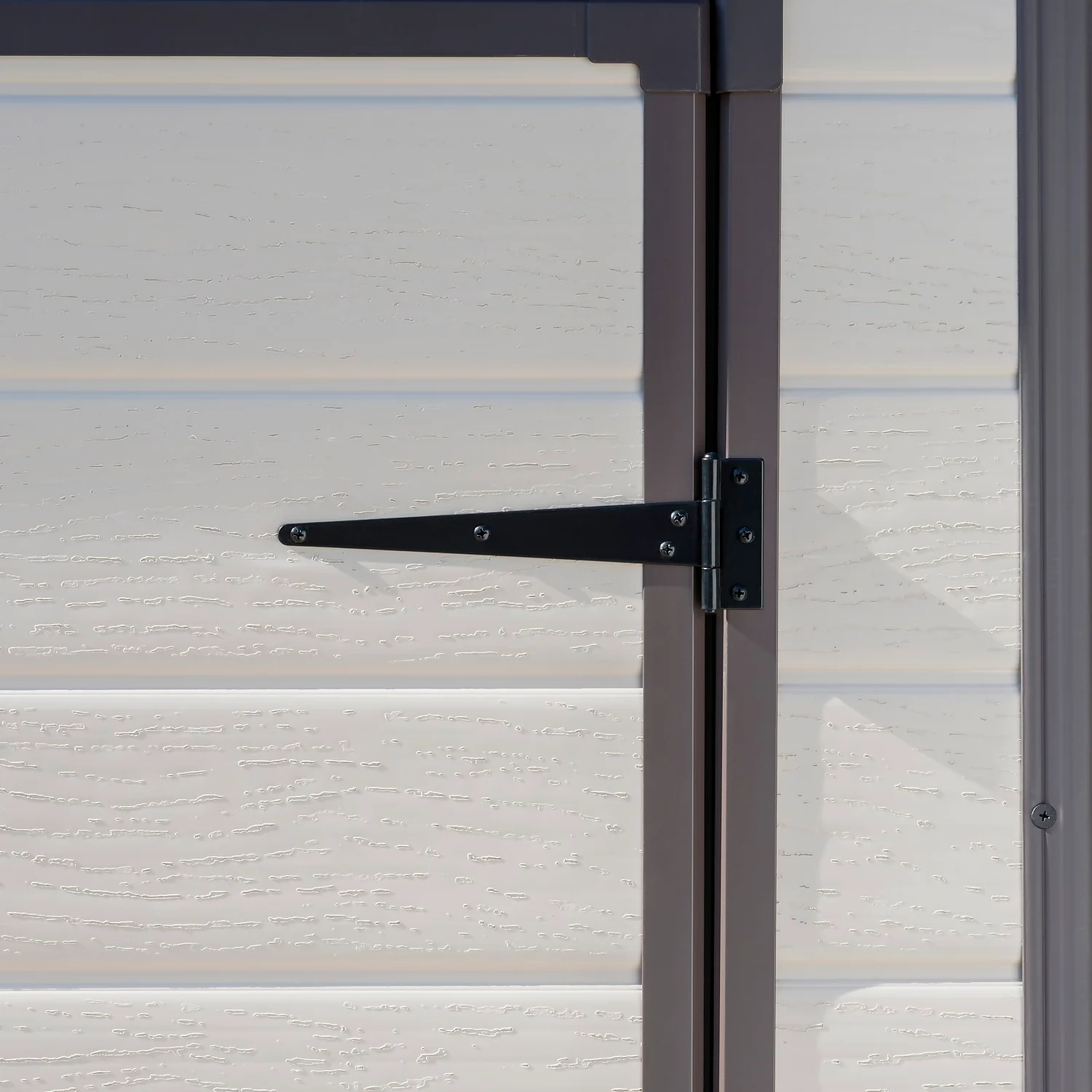 Keter Manor 6 X 4ft Outdoor Garden Pent Storage Shed - Beige/Brown 6 Keter Manor 6 X 4ft Outdoor Garden Pent Storage Shed - Beige/Brown - Image 6