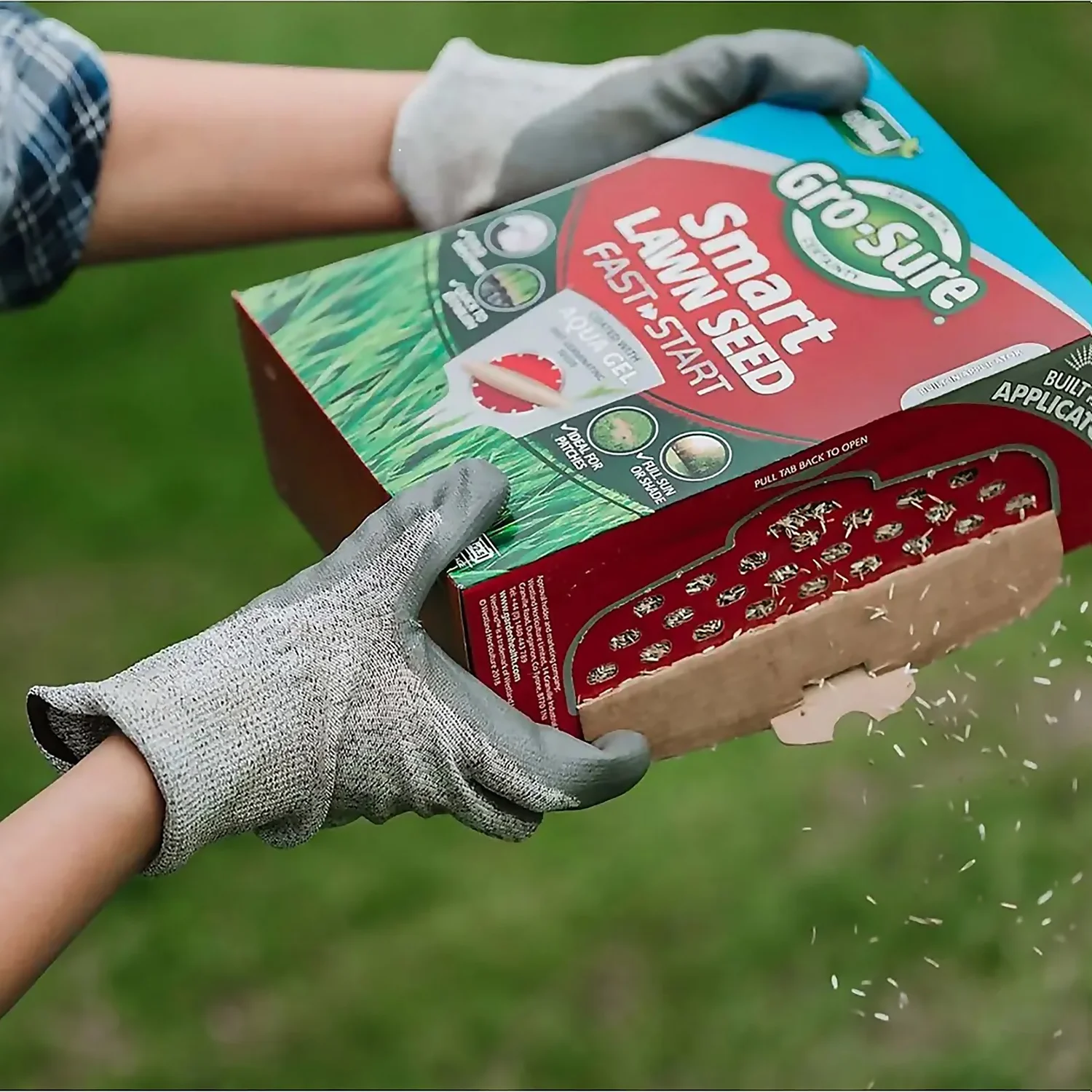 Gro-Sure Aqua Gel Coated Fast Start Smart Grass Lawn Seed 25m² 4 Gro-Sure Aqua Gel Coated Fast Start Smart Grass Lawn Seed 25m² - Image 4