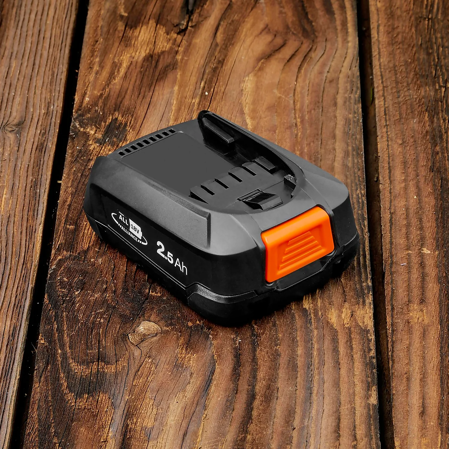 GARDENA Power 4 ALL Battery 18V 2.5Ah 2 GARDENA Power 4 ALL Battery 18V 2.5Ah - Image 2