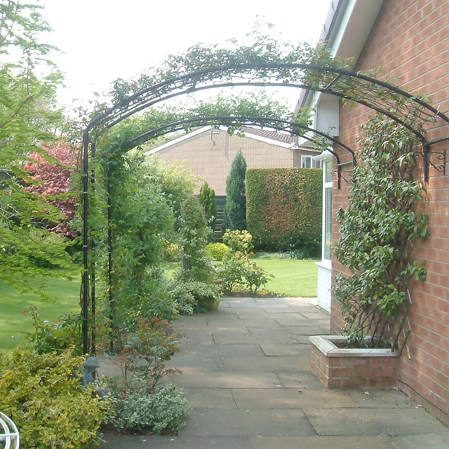 Agriframes Wall Arch - (H)2.3 X (W)1.8 X (D)0.45 M - Black 2 Agriframes Wall Arch - (H)2.3 X (W)1.8 X (D)0.45 M - Black - Image 2